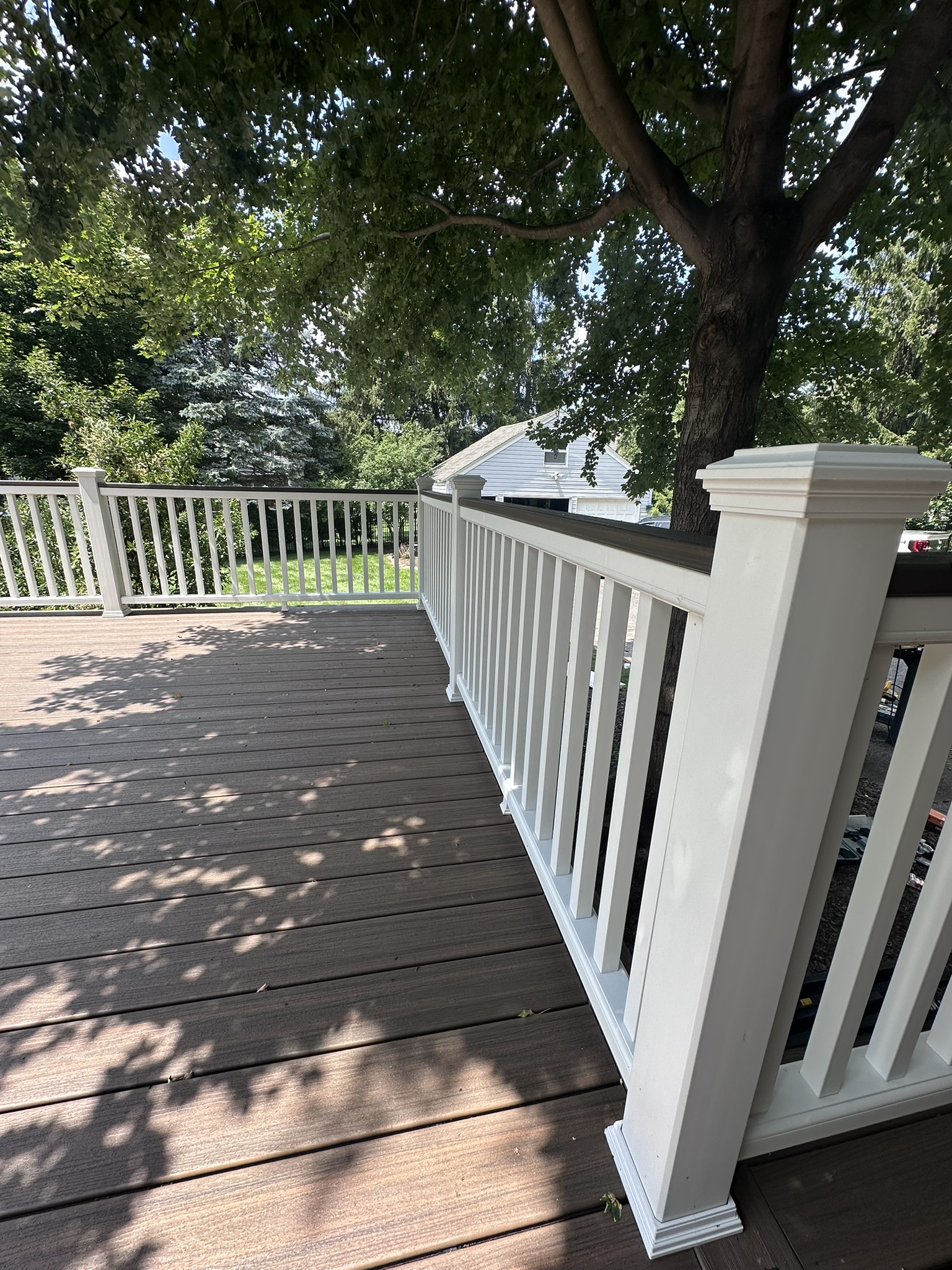 Trex Transcend railing in Glen Rock NJ with the 2x4 cocktail board capping the top rail